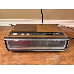 Vintage GE General Electric 7-4634B Alarm Clock Radio Tested Working